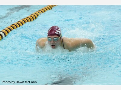 Dexter Swim and Dive leaves Lincoln in their wake