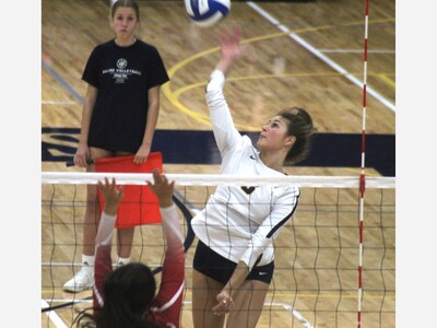 Saline Volleyball Stays Near Top of SEC Red