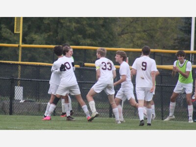 Dexter Soccer Advances to District Finals