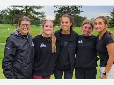 Dexter Golfers Qualify for D2 State Finals