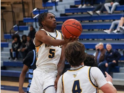 Saline Runs Record to 5-0 with Pair of Wins