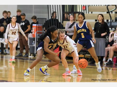 Dexter Girls Hold Off Rival Chelsea