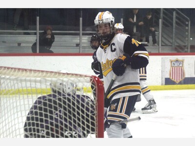 Saline Hockey Still Looking for First Win