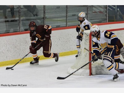 Dexter Hockey Battles to Tie with Pioneer