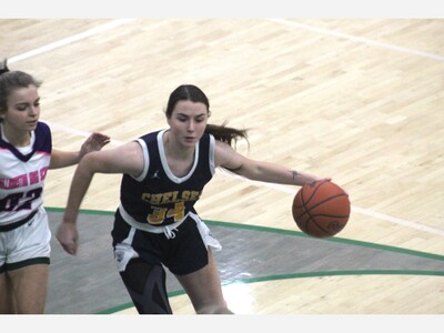 Chelsea Pulls Away to Hand Northwest First Loss