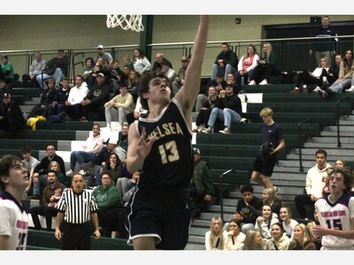 Chelsea’s Late Rally Not Enough Against U of D Jesuit