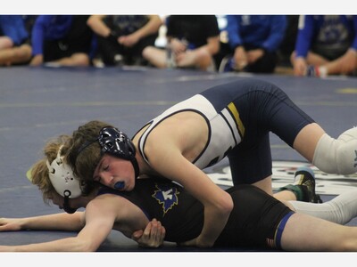Chelsea Wrestling Sends Eight on to Regionals