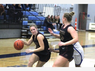 Dexter Girls' Make Quick Work of Skyline