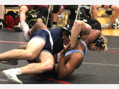 Saline Wrestling Sends Six to Regionals