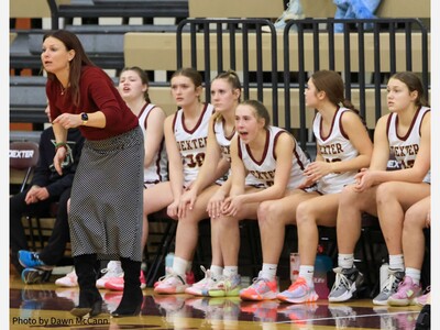 Dexter Girls’ Season Ends in Regional Semifinals