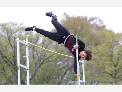 Dexter Girls’ Track and Field Sweep, Boys’ Split in SEC Tri-Meet
