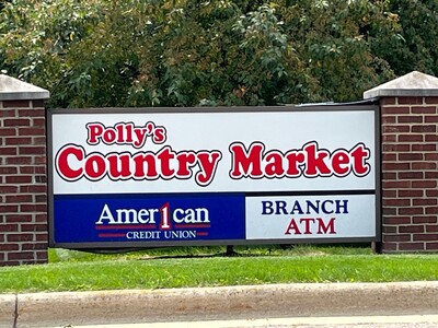 Polly's Country Market is honored as an independent grocer