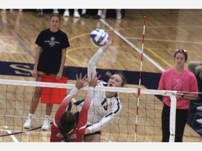 Looking forward to the next level, Saline's Catherine Flaharty signs with Xavier University