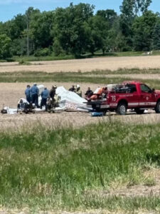Small plane crashes outside Saline