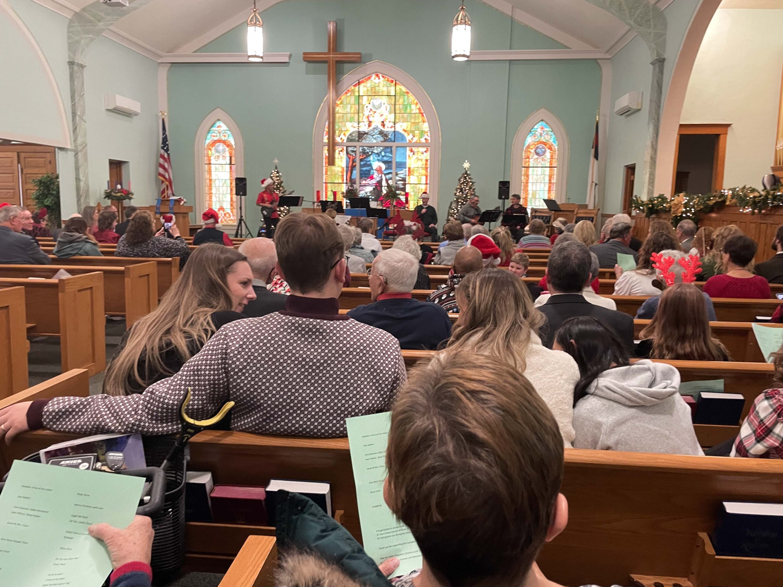 Saline, Milan, Other Area Singers Combine for Community Christmas Fest 2025