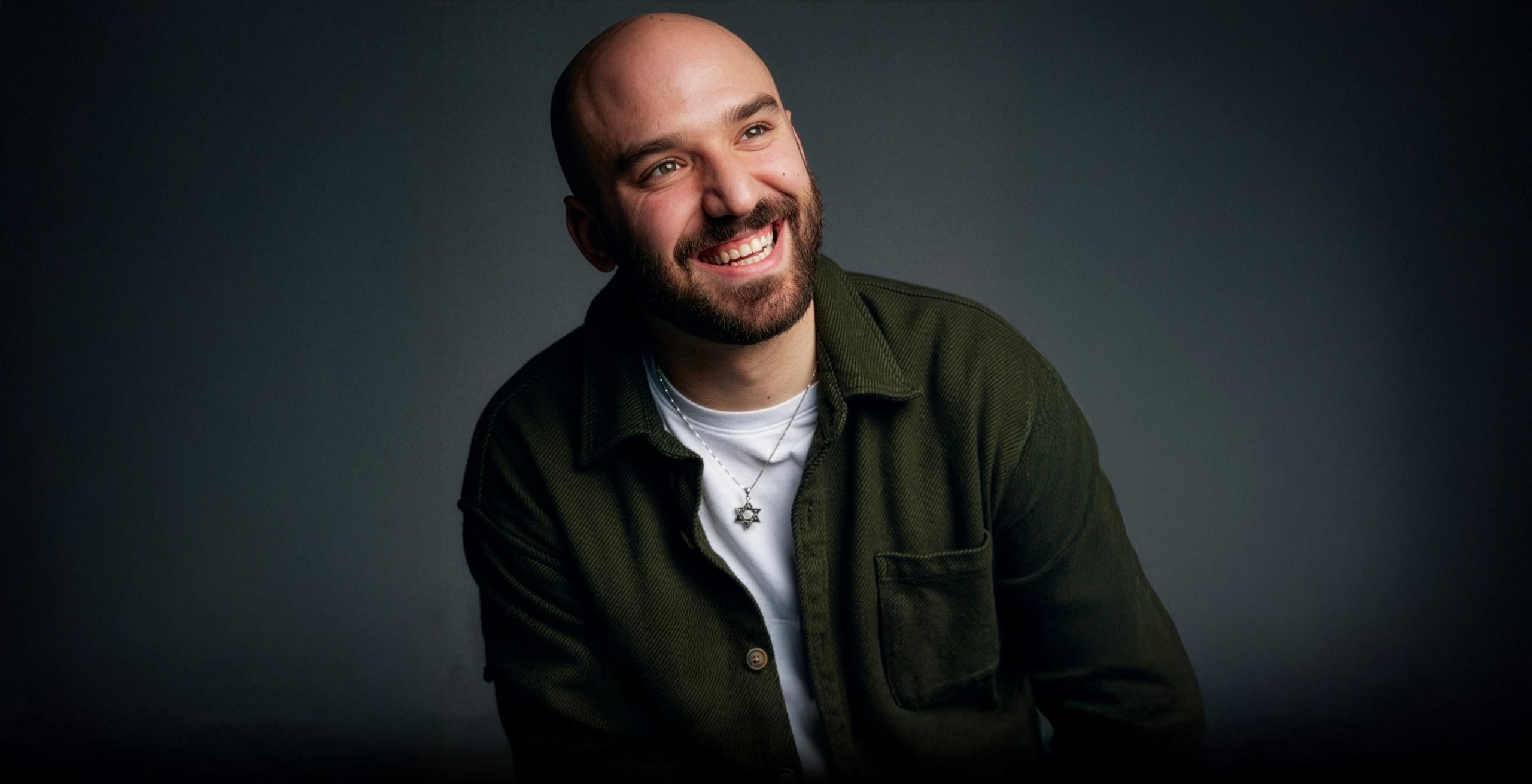 NYC Cabaret Artist Ari Axelrod L’chaim; To Life. To Love. To You.