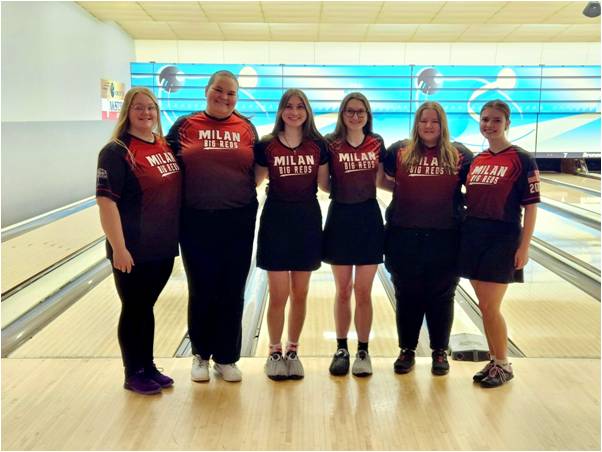 Milan Girls Varsity Bowling Cruises to Victory while the Boys Team Comes Up Short