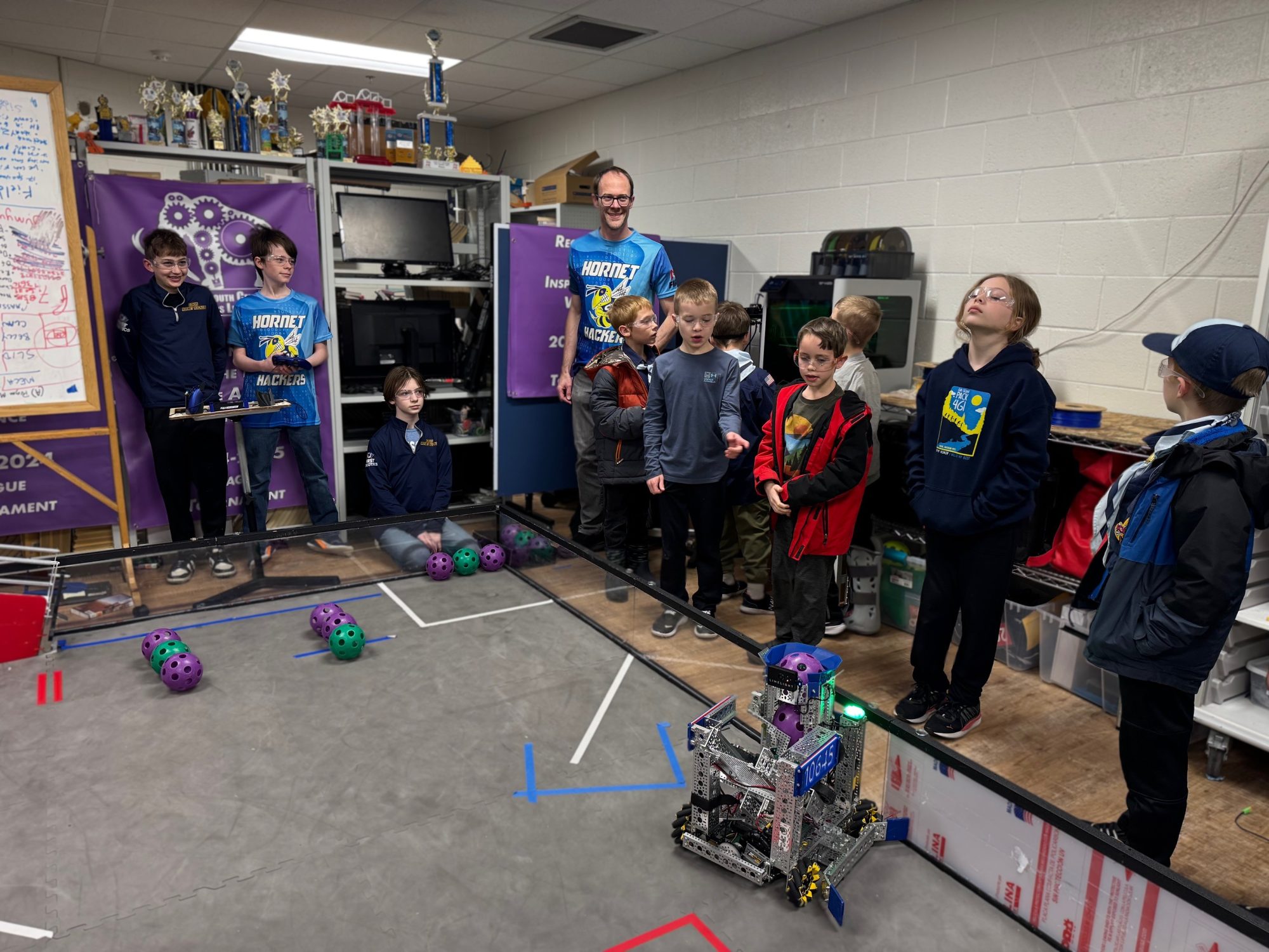 Saline Robotics Team Hosts Cub Scouts