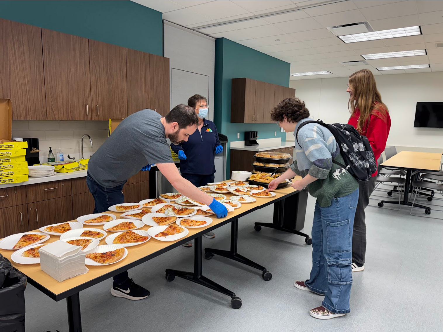 Saline Library’s ‘Pizza Café’ Draws Students on Half Days