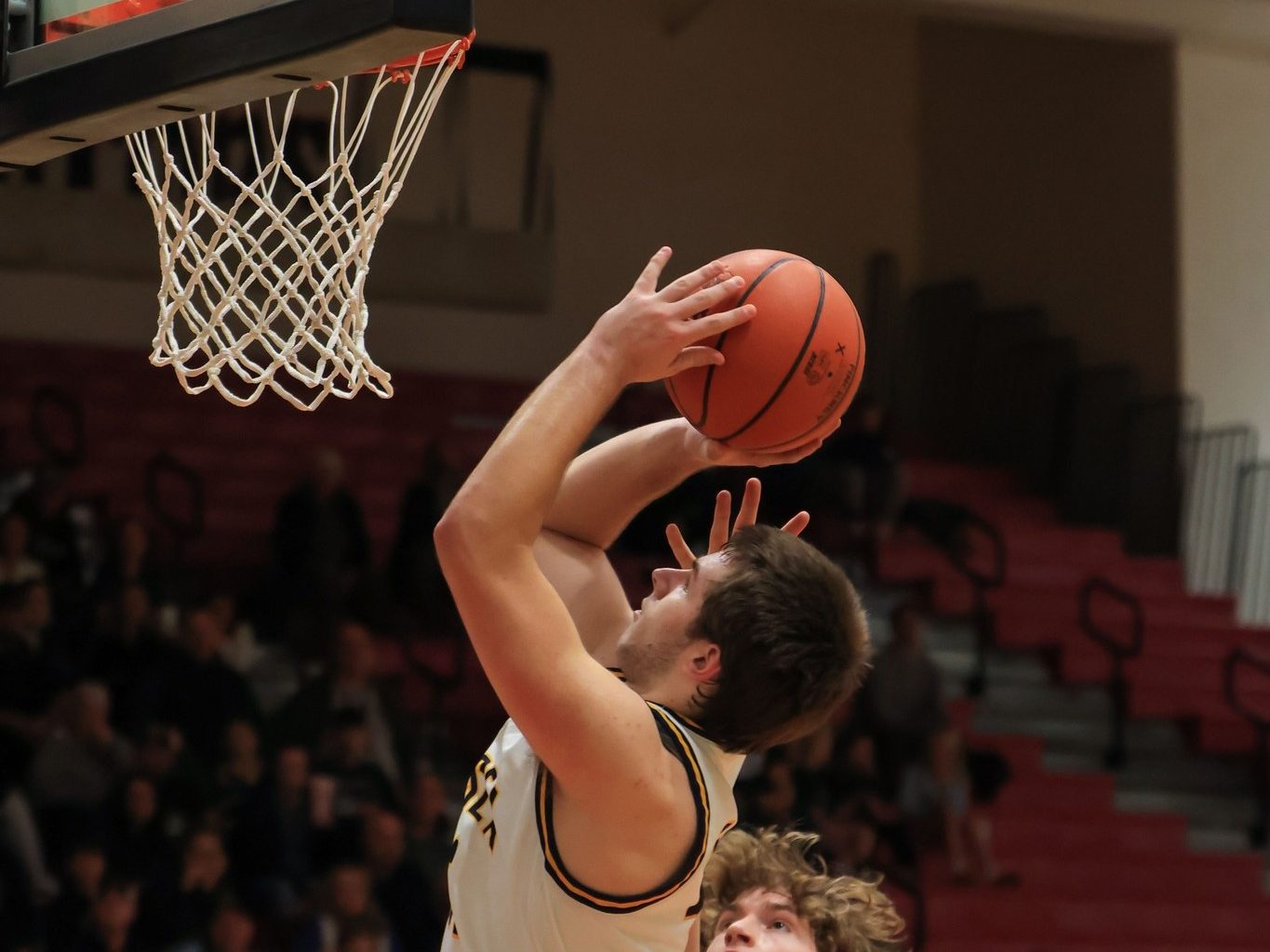 Chelsea Gets Revenge Over Sexton for D2 Regional Title