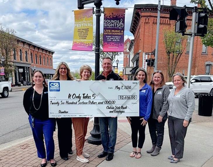 Chelsea State Bank Employees Donate $2,616 to “It Only Takes 5” Through Blue Jeans for Charity Fund