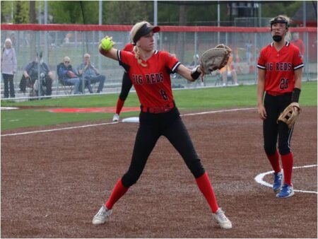 Big Reds Softball Shows Resilience over a Three Game Stretch