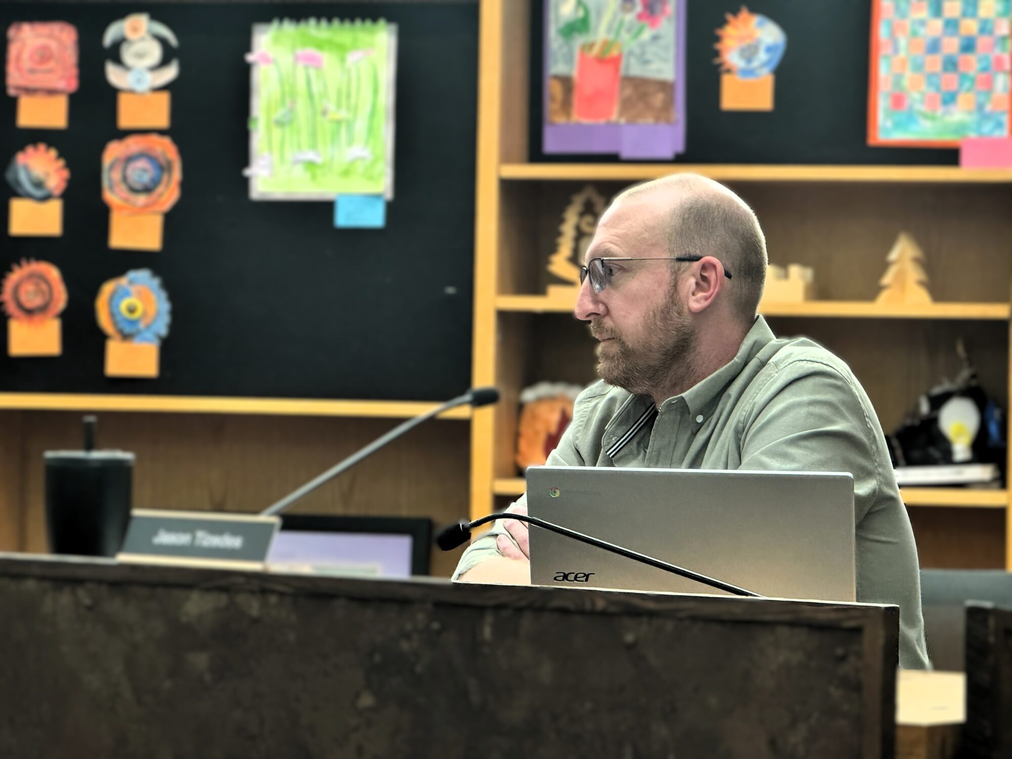 Saline Schools Limits High School Cellphone Use