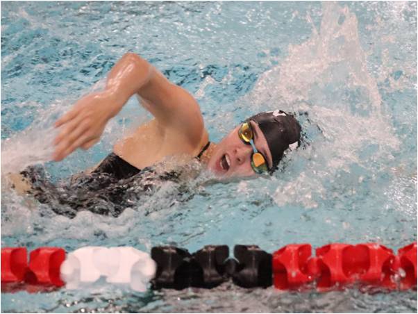 Big Reds Girls Swim and Dive Open the Season